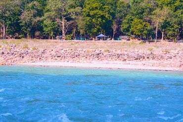 Event Ganga Riverside Camp + Holi