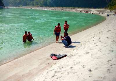 Rishikesh Holi Event at Ganga View Camp with Riverside Fun