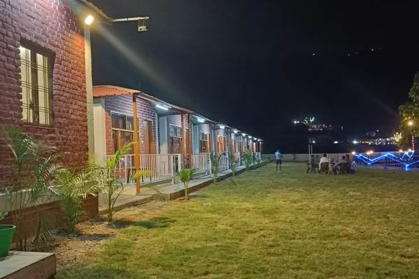 AC Cottage in Mohanchatti