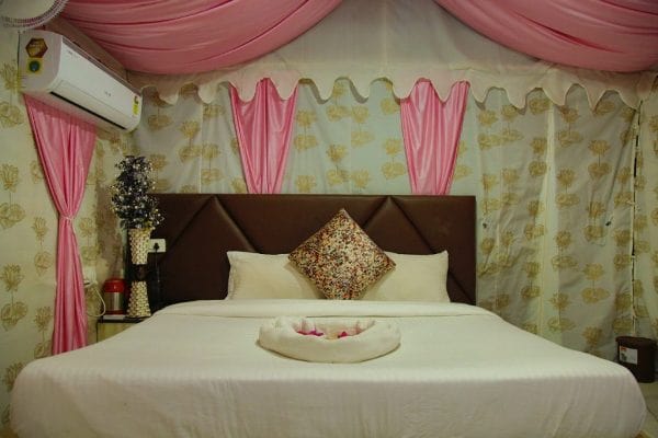 Premium AC Camp & Resort in Rishikesh.