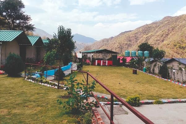 Campfire Experience at Rishikesh: Bonfire Escape